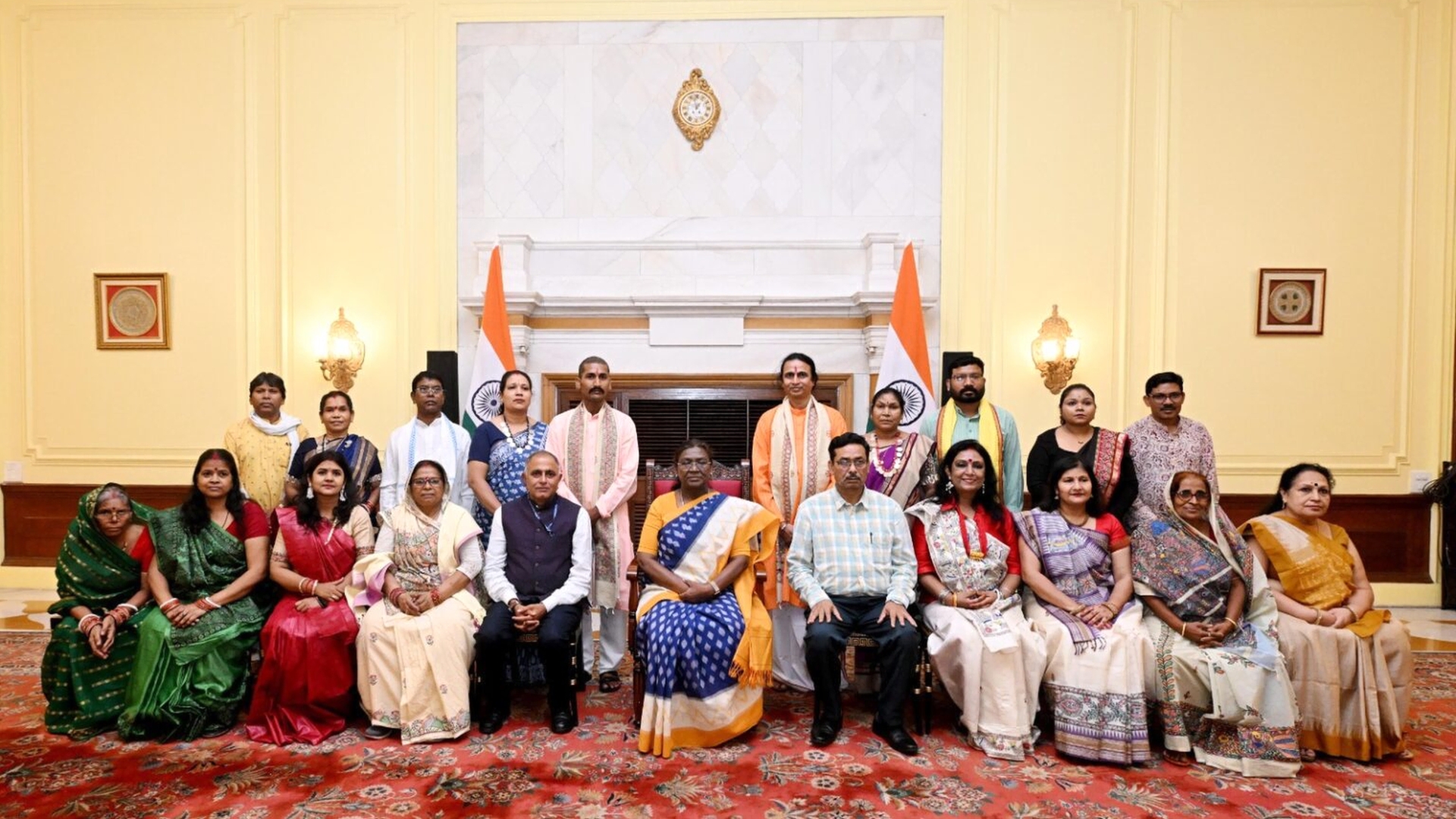 ashok kumar singh with draupati murmu
