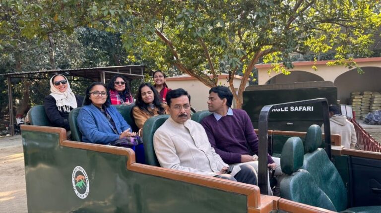 बाल्मीकि नगर टाइगर रिजर्व में भ्रमण